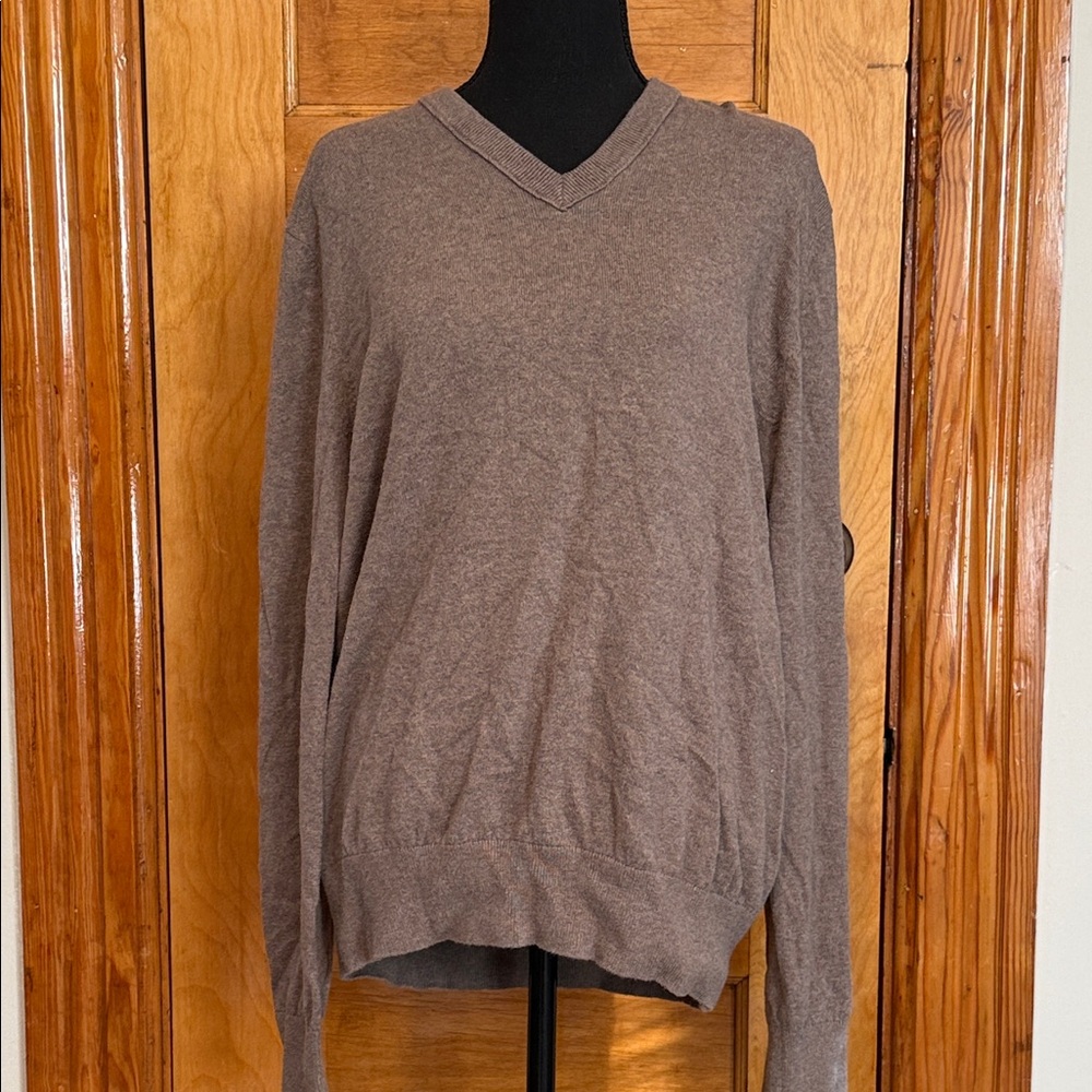 Cotton/Cashmere V-Neck Sweater